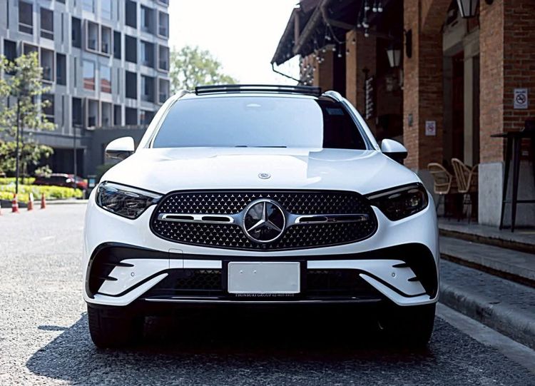 รถ Mercedes-Benz GLC-Class GLC350e สี ขาว