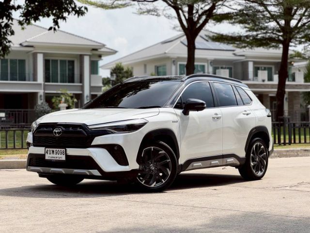Toyota Corolla Cross 2023 1.8 HEV GR Sport Sedan เบนซิน ไม่ติดแก๊ส เกียร์อัตโนมัติ ขาว รูปที่ 4