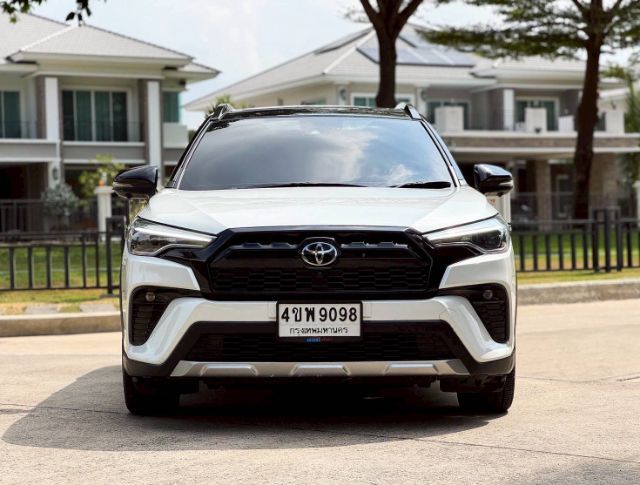 รถ Toyota Corolla Cross 1.8 HEV GR Sport สี ขาว