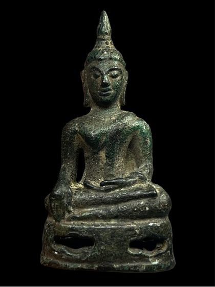 พระบูชาเชียงแสนสิงห์สาม เนื้อสัมฤทธิ์ หน้าตักกว้าง 3.5 cm. สูง 6.5 cm. รูปที่ 2