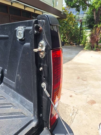 Toyota Hilux Vigo 2010 2.5 Double Cab E Prerunner Pickup ดีเซล เกียร์ธรรมดา ดำ รูปที่ 4