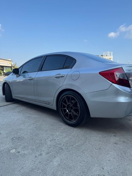 Honda Civic 2013 1.8 E i-VTEC Sedan เบนซิน ไม่ติดแก๊ส เกียร์อัตโนมัติ บรอนซ์เงิน รูปที่ 4