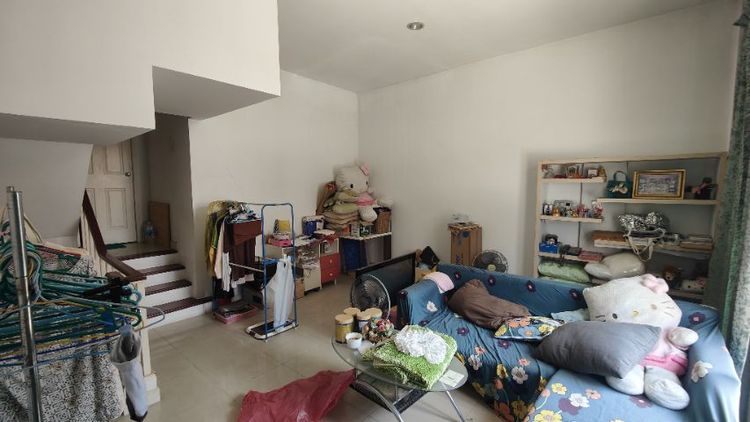 อื่นๆ 2010 มีบางส่วน ไม่ใช่ ทาวน์โฮม 3ชั้น 5ระดับ 3นอน 4น้ำ เนื้อที่ 20 ตารางวา พื้นที่ใช้สอย 190 ตรม. รูปที่ 3