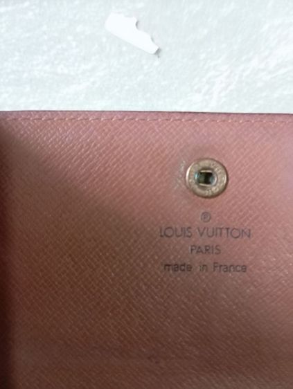 Louis Vuitton Monogram Trifold Wallet

 รูปที่ 4