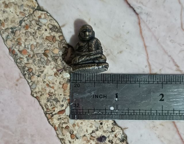 พระรูปหล่อเก่า 1 องค์ รูปที่ 10