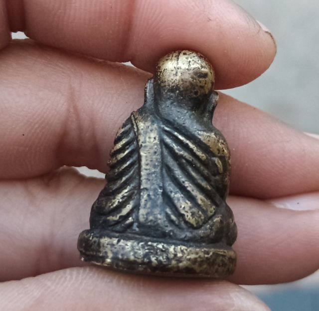 พระรูปหล่อเก่า 1 องค์ รูปที่ 2