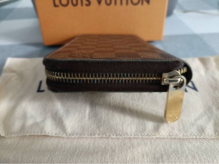 กระเป๋าสตางค์ หลุย์แท้ ใช้งานน้อย รูปที่ 3