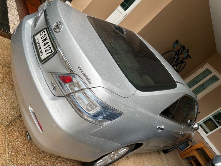 รถ Toyota Camry 2.4 Hybrid สี บรอนซ์เงิน