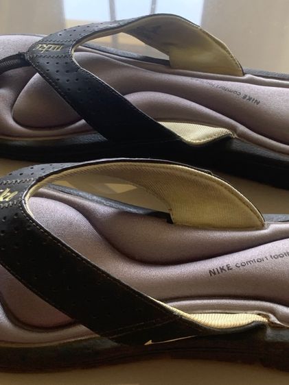 รองเท้าแตะไนกี้ รูปที่ 2