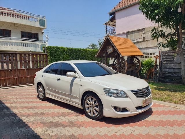 รถ Toyota Camry 2.0 G Extremo สี ขาว