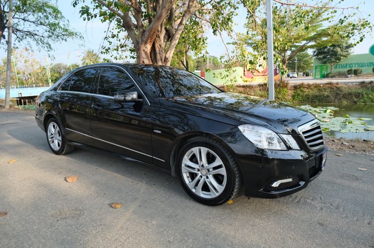 รถ Mercedes-Benz E-Class E250 CDI สี ดำ
