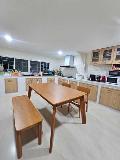 ชุดโต๊ะทานข้าวจากร้าน Maai design ขนาด 150 cm. รูปที่ 6