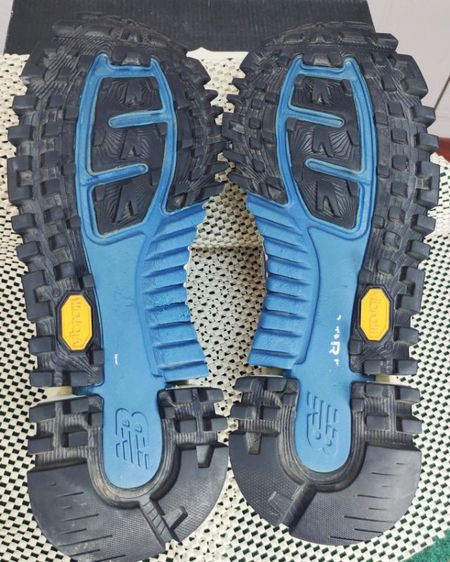 รองเท้า💥New Balance RC 1300💥ของแท้‼️พื้นนิ่ม เบา สวยๆ ใช้น้อย.. สภาพใหม่💥ไซร์ 40.5 รูปที่ 15