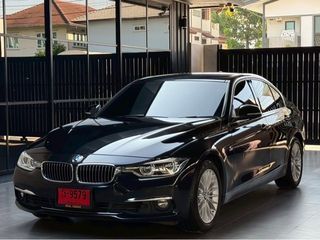bmw 320i Luxury Lci ปี2017