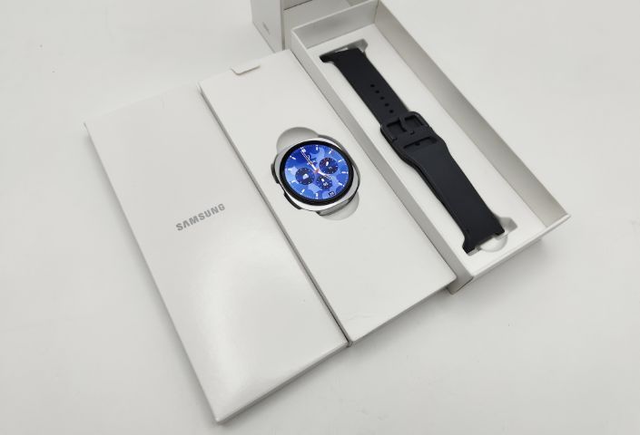 Samsung Galaxy Watch8 Silver 40mm 
ประกันศูนย์ 11 เดือน รูปที่ 9