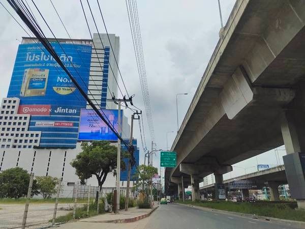 ขายที่ดินพระราม 9 ติดถนนใหญ่และสถานีรถไฟฟ้าสายสีส้ม ขึ้นอาคารสูงได้ ในราคาถูกที่สุด 063-363-4664