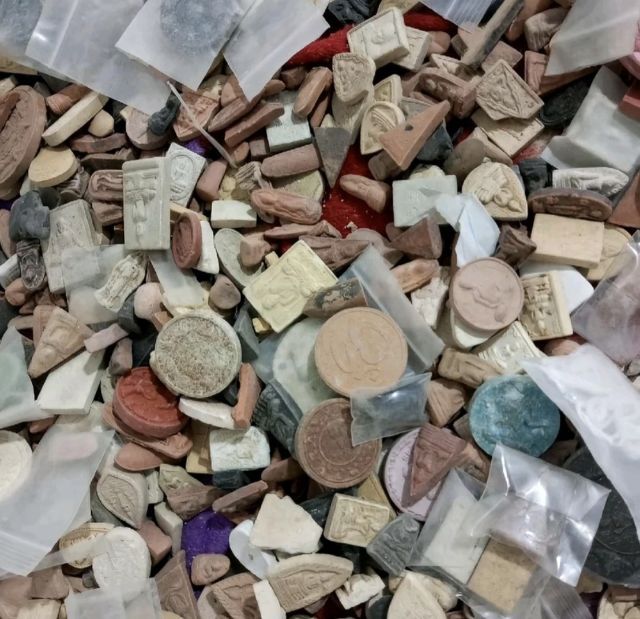 พระสวยพระกรุเก่ารวมถึงพระรอด ขายเหมาสุ่ม 70องค์  รูปที่ 3