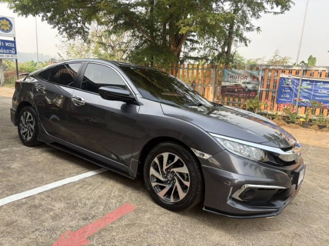 รถ Honda Civic 1.8 E i-VTEC สี เทา