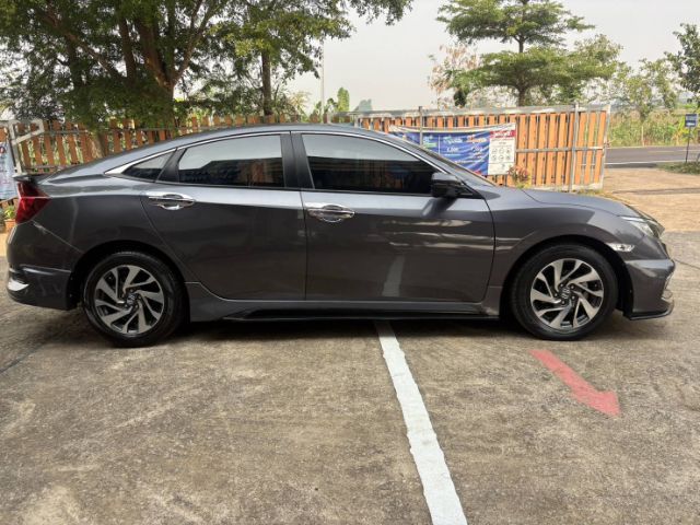 Honda Civic 2020 1.8 E i-VTEC Sedan เบนซิน ไม่ติดแก๊ส เกียร์อัตโนมัติ เทา รูปที่ 3