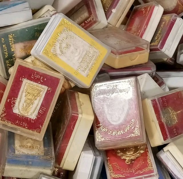 พระผสมรวมจากหลายที่หลายวัด  รูปที่ 4