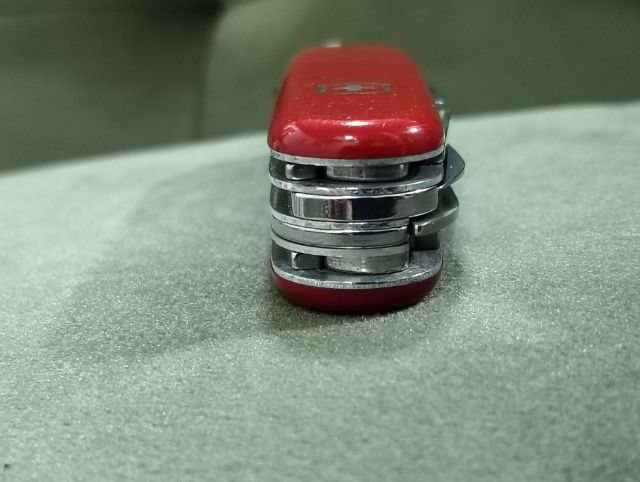 Victorinox Huntsman Swiss Army ขนาด 91 มม. แท้มือสอง เครื่องมือสวยครบคมเดิมไม่ผ่านการลับประกับแน่นกระชับราคา 830.-รวมส่งเก็บเงินปลายทาง รูปที่ 10