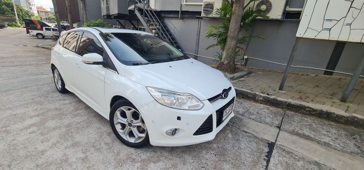 Ford Focus 2012 2.0 Sport Sedan เบนซิน ไม่ติดแก๊ส เกียร์อัตโนมัติ ขาว รูปที่ 2
