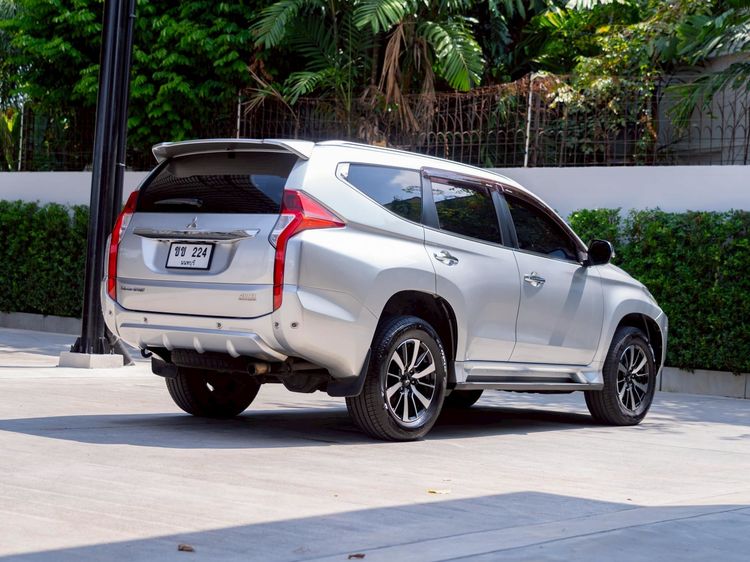 Mitsubishi Pajero Sport 2016 2.4 GT Premium 4WD Utility-car ดีเซล ไม่ติดแก๊ส เกียร์อัตโนมัติ บรอนซ์เงิน รูปที่ 4