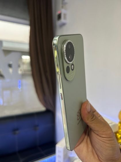 Huawei nova13 แรม12 รอม256 สภาพสวย รูปที่ 4