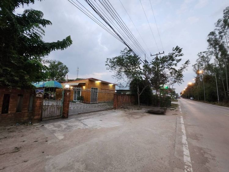 ขายที่ดินพร้อมบ้านสองชั้น ติดถนนหลักสาย บางนา-ตราด แยกมาบข่า จ.ระยอง รูปที่ 4