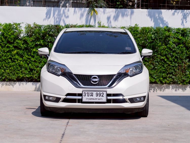 Nissan Note 2017 1.2 VL Sedan เบนซิน ไม่ติดแก๊ส เกียร์อัตโนมัติ ขาว รูปที่ 2