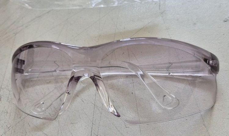 เเว่นใสกันลม รูปที่ 5