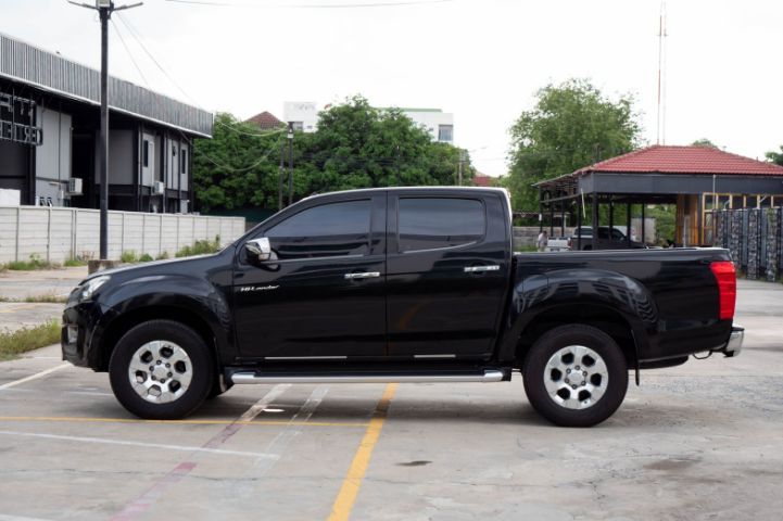 Isuzu D-MAX 2012 2.5 Hi-Lander Z Prestige Pickup ดีเซล เกียร์อัตโนมัติ ดำ รูปที่ 4