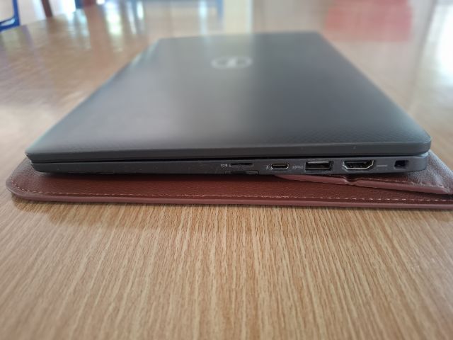  DELL Latitude 7420 intel(R) Core i7 16GB 512GB สภาพดี มีรอยตามใช้งาน (คุยราคาได้) รูปที่ 2
