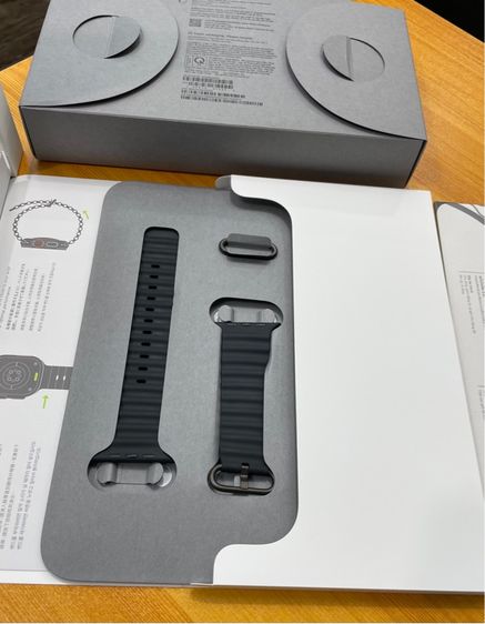 Apple Watch Ultra3 49mm Black Ocean Band รูปที่ 3
