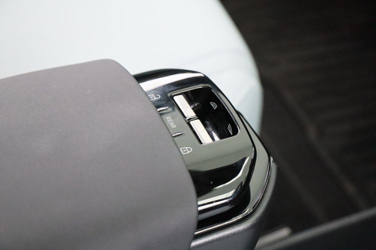 Volvo รุ่นอื่นๆ 2024 รุ่นย่อยอื่นๆ Sedan ไฟฟ้า ไม่ติดแก๊ส เกียร์อัตโนมัติ ฟ้า รูปที่ 4