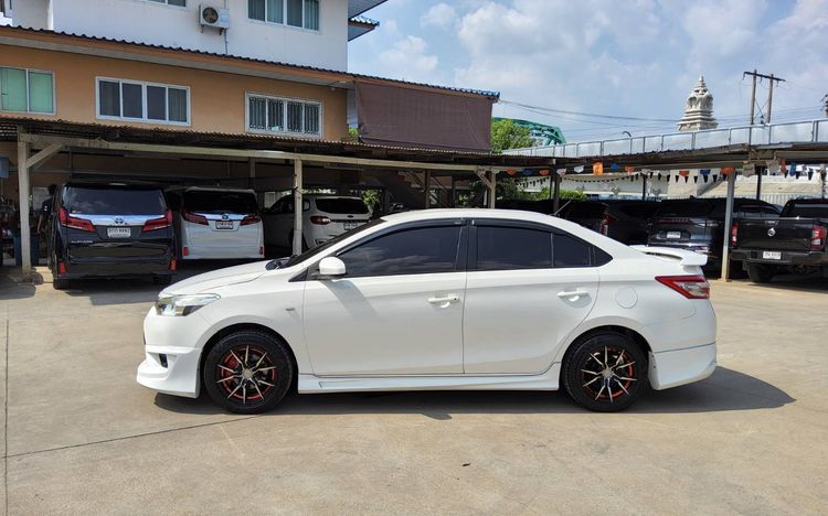 Toyota Vios 2016 1.5 J Sedan เบนซิน ไม่ติดแก๊ส เกียร์อัตโนมัติ ขาว รูปที่ 4