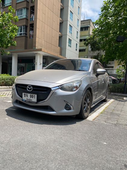 Mazda Mazda 2 2017 1.3 Skyactiv-G Sedan เบนซิน ไม่ติดแก๊ส เกียร์อัตโนมัติ เทา รูปที่ 4