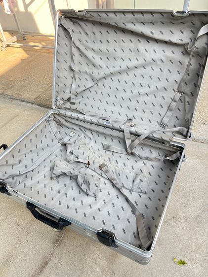 กระเป๋าเดินทางอลูมิเนียมแบรนด์ RIMOWA vintage ขนาด 28 นิ้ว 2 ล้อลาก รูปที่ 12