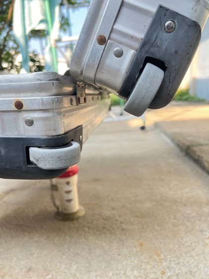 กระเป๋าเดินทางอลูมิเนียมแบรนด์ RIMOWA vintage ขนาด 28 นิ้ว 2 ล้อลาก รูปที่ 13