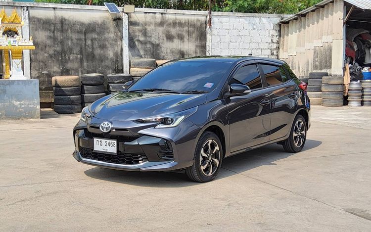 รถ Toyota Yaris 1.2 Premium สี เทา