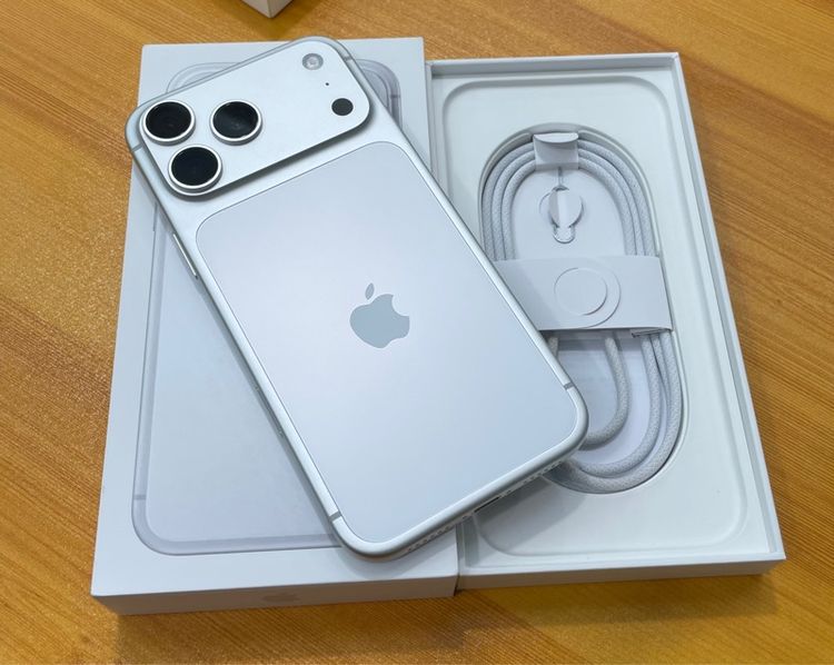 256 GB iphone 17 pro max 256 สวยมาก