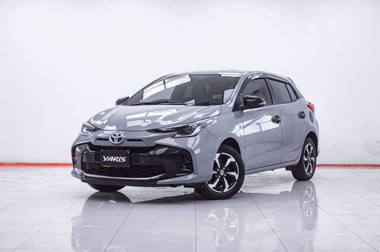 รถ Toyota Yaris 1.2 Smart สี เทา