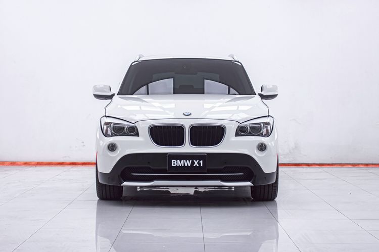 BMW X1 2013 2.0 sDrive18i Utility-car เบนซิน ไม่ติดแก๊ส เกียร์อัตโนมัติ ขาว รูปที่ 4