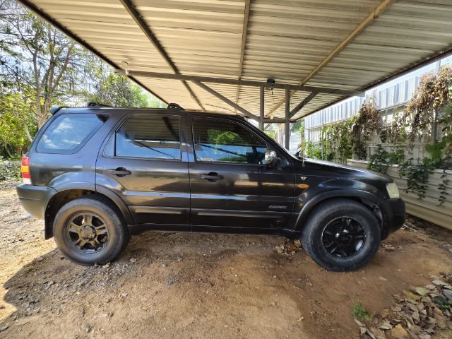 Ford Escape 2004 3.0 XLT 4WD Utility-car เบนซิน LPG เกียร์อัตโนมัติ ดำ รูปที่ 2