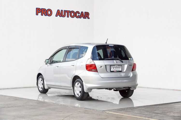 Honda Jazz 2006 1.5 JP Sedan เบนซิน ไม่ติดแก๊ส เกียร์อัตโนมัติ บรอนซ์เงิน รูปที่ 4