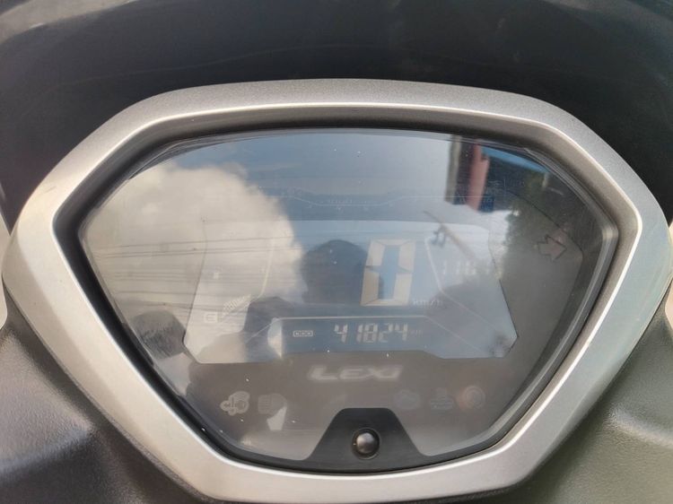 🛵ยังไงก็ขาย LEXI-S ปี 61 เครื่องดี สีสวย สตาร์ทมือ กุญแจรีโมท เล่มชุดโอนครบ+เปลี่ยนถ่ายน้ำมันเครื่องฟรี ส่งฟรี30 กม. รูปที่ 8