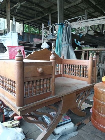 เก้าอี้นั่งไม้สัก 