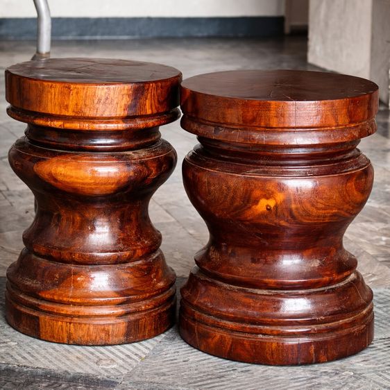 เก้าอี้ไม้ประดู่