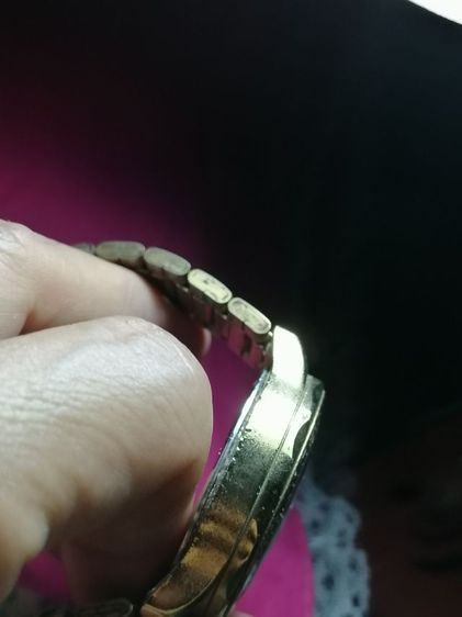 นาฬิกาข้อมือผู้ชายสีทอง ราคารวมส่งครับ รูปที่ 5