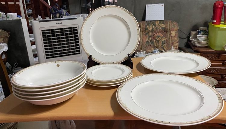 ชุดจานสเต็ก จานดินเนอร์ ชามก้นลึก และจานแบ่ง ใบ  Nar🌿umi 